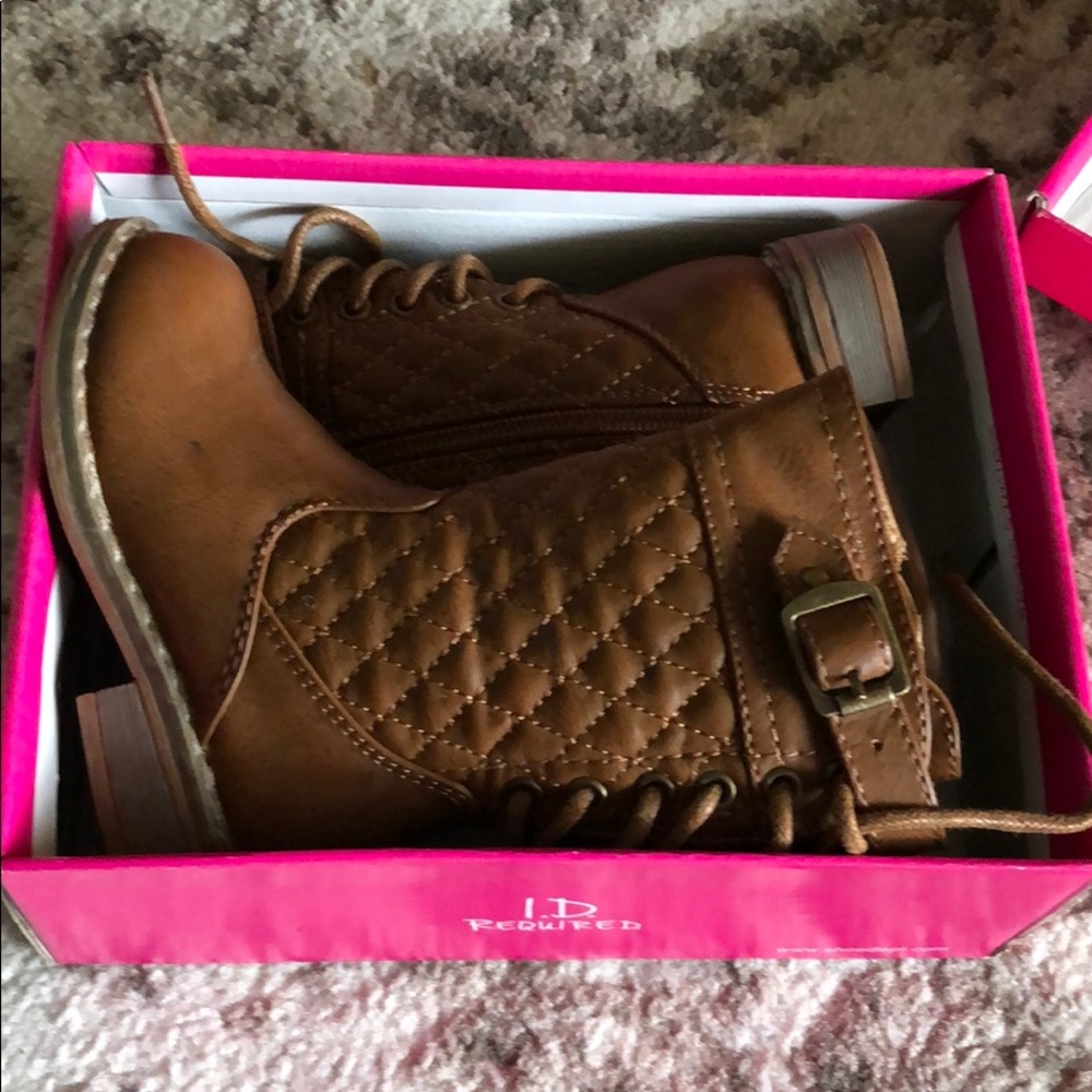 Girls Toddler laced Boot